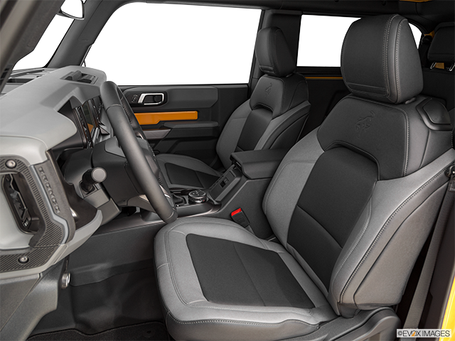2022 Ford Bronco | Front seats from Drivers Side
