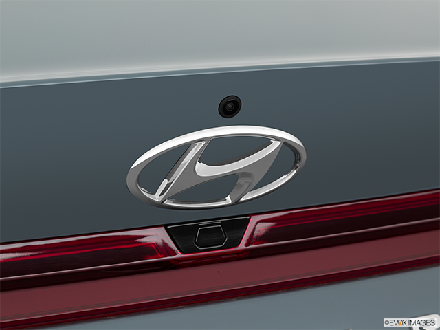 2023 Hyundai Elantra | Rear manufacturer badge/emblem