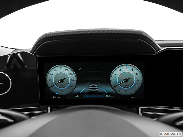 2024 Hyundai Elantra | Speedometer/tachometer