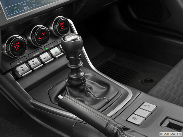 2022 Toyota GR86 | Gear shifter/center console