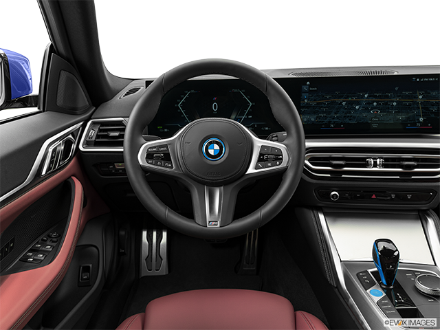 2022 BMW i4 | Steering wheel/Center Console
