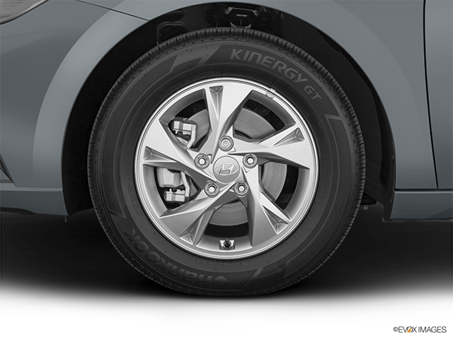 2023 Hyundai Elantra | Front Drivers side wheel at profile