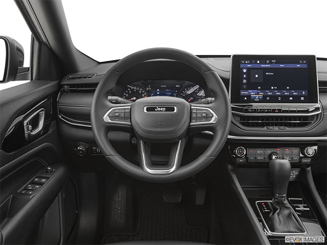 2023 Jeep Compass | Steering wheel/Center Console