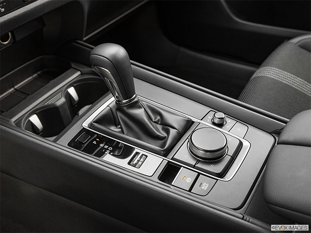 2023 Mazda CX-50 | Gear shifter/center console
