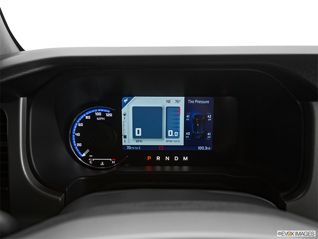 2022 Ford Bronco | Speedometer/tachometer