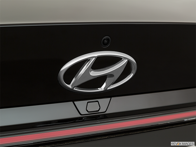 2023 Hyundai Elantra Hybrid | Rear manufacturer badge/emblem