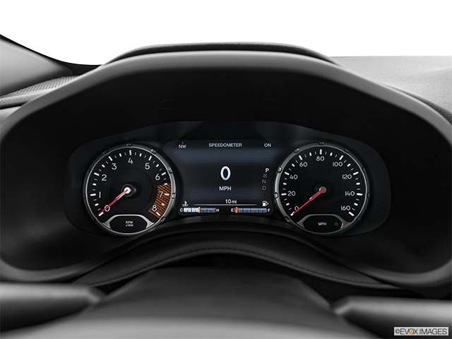 2022 Jeep Renegade | Speedometer/tachometer