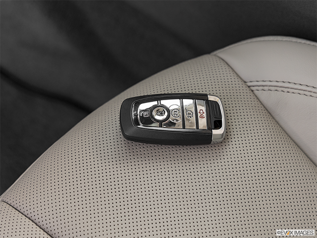 2023 Lincoln Aviator | Key fob on driver’s seat