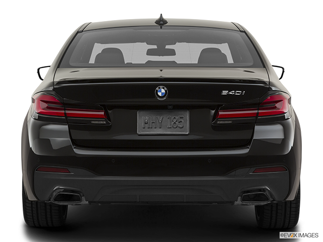 2023 BMW 5 Series | Low/wide rear