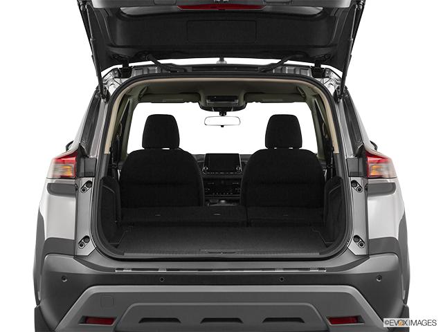 2023 Nissan Rogue | Hatchback & SUV rear angle
