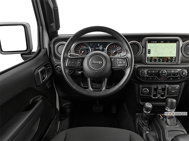 2022 Jeep Wrangler Unlimited | Steering wheel/Center Console