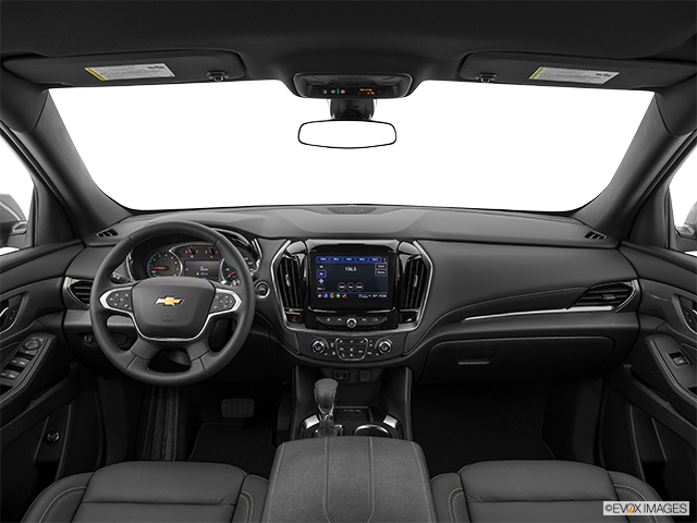 2024 Chevrolet Traverse | Centered wide dash shot