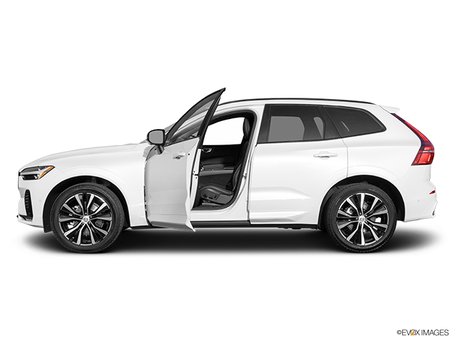 2023 Volvo XC60 | Driver's side profile with drivers side door open