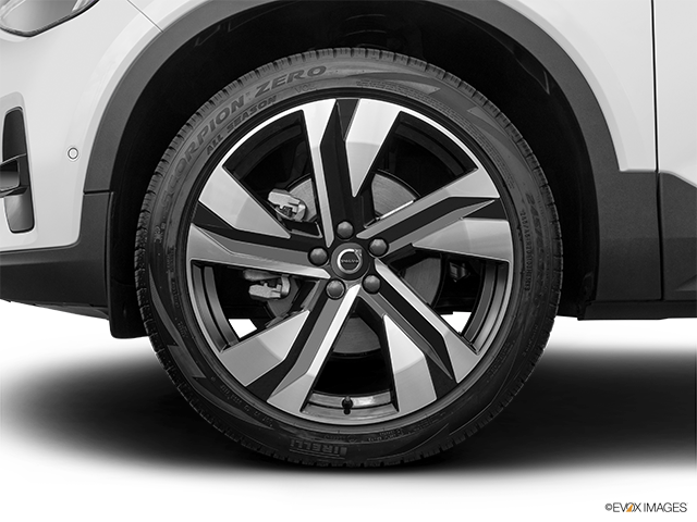2023 Volvo XC40 | Front Drivers side wheel at profile