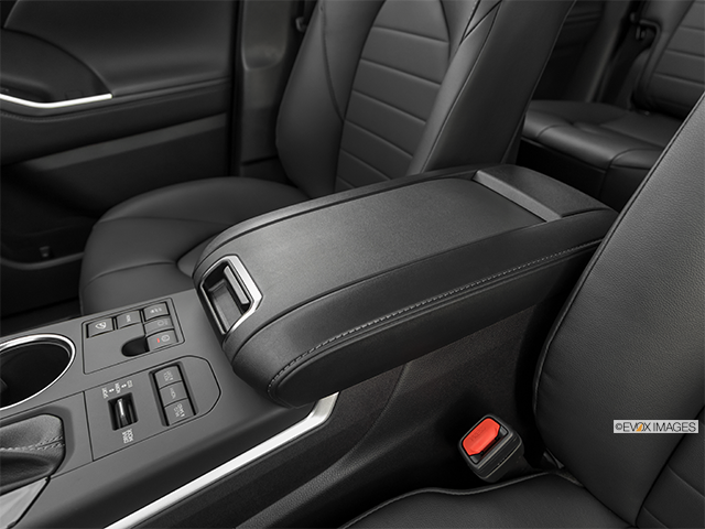 2023 Toyota Highlander | Front center console with closed lid, from driver’s side looking down