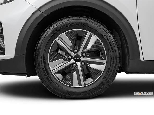 2022 Kia Niro | Front Drivers side wheel at profile