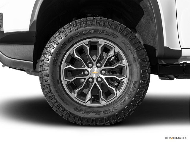 2022 Chevrolet Colorado | Front Drivers side wheel at profile