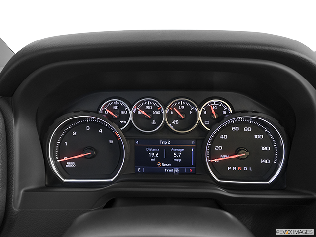 2022 Chevrolet Silverado 2500HD | Speedometer/tachometer