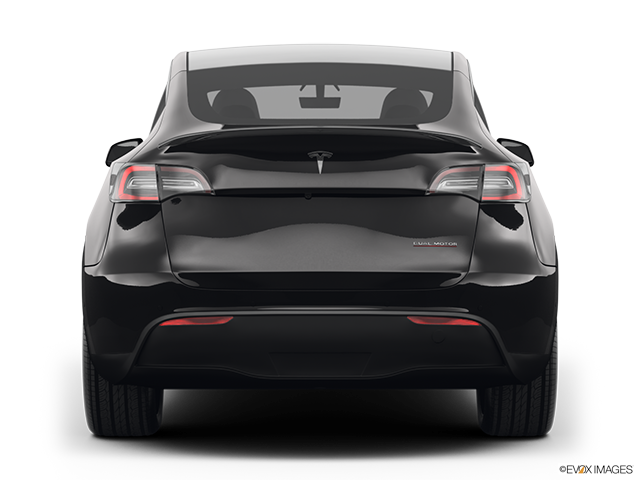 2022 Tesla Model Y | Low/wide rear