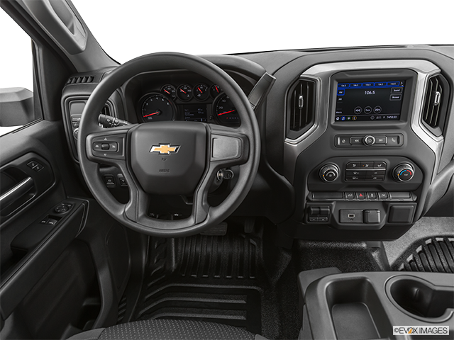 2023 Chevrolet Silverado 3500HD | Steering wheel/Center Console