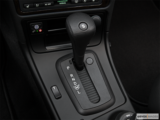 2009 Saab 9-5 SportCombi | Gear shifter/center console