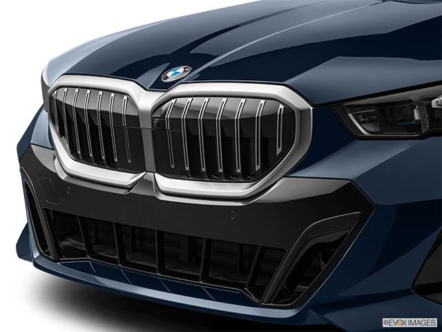 2024 BMW 5 Series: Price, Review, Photos and Specs - Read This Before ...