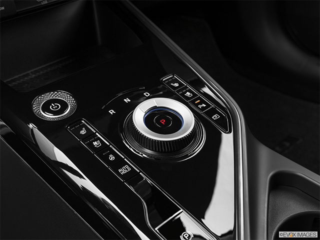 2024 Kia Niro | Gear shifter/center console