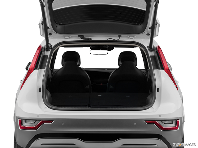 2024 Kia Niro | Hatchback & SUV rear angle