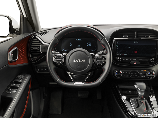 2024 Kia Soul | Steering wheel/Center Console