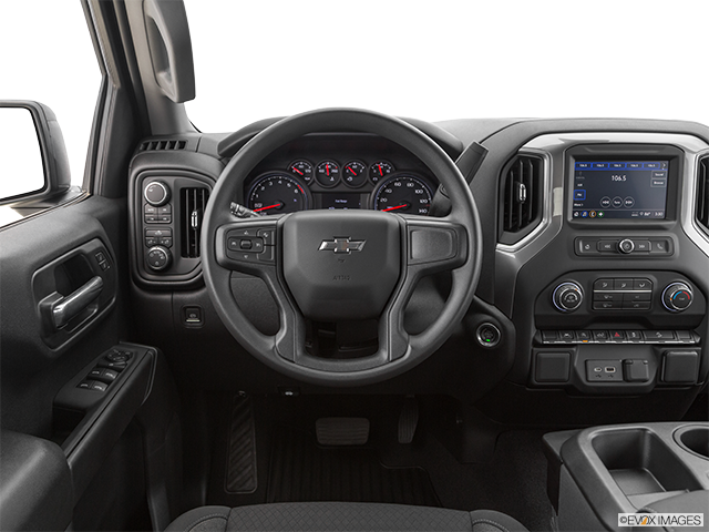 2024 Chevrolet Silverado 1500 | Steering wheel/Center Console