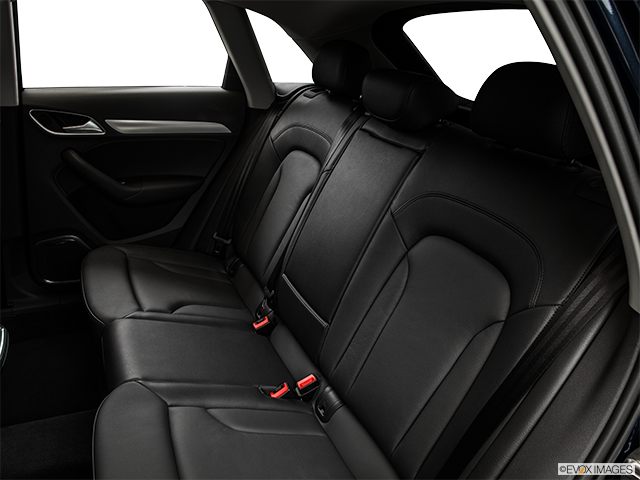 2015 Audi Q3 | Rear seats from Drivers Side