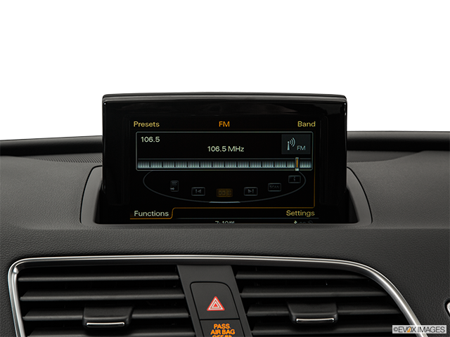 2015 Audi Q3 | Closeup of radio head unit