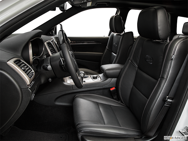 2015 Jeep Grand Cherokee | Front seats from Drivers Side