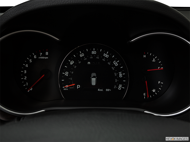 2015 Kia Sorento | Speedometer/tachometer