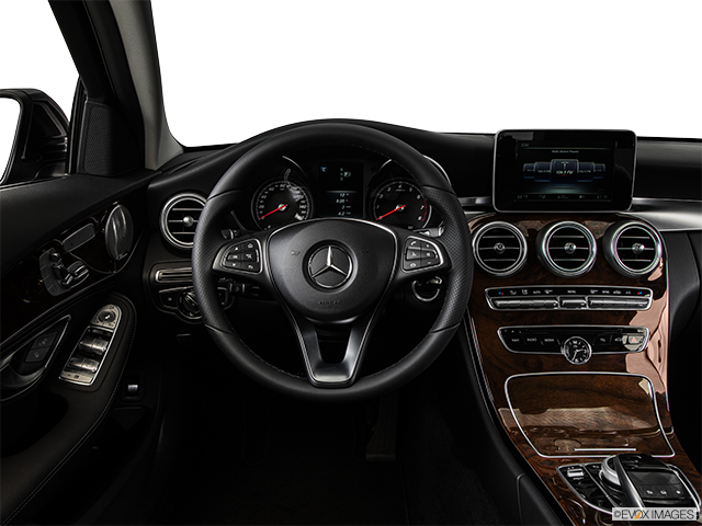 2015 Mercedes-Benz C-Class | Steering wheel/Center Console