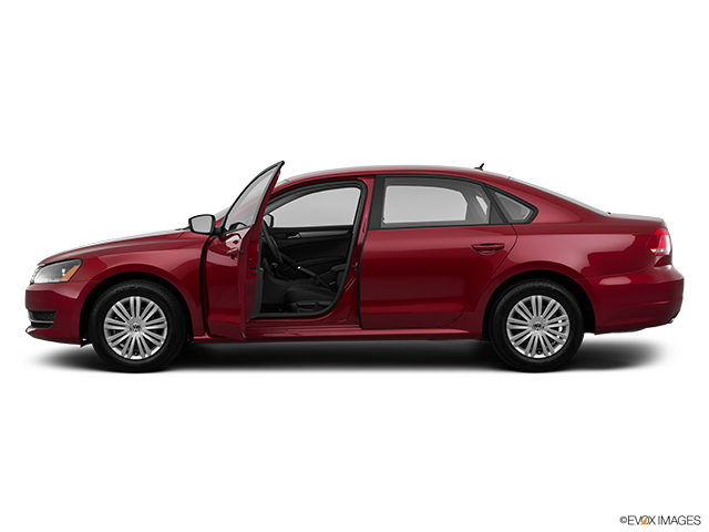 2015 Volkswagen Passat | Driver's side profile with drivers side door open