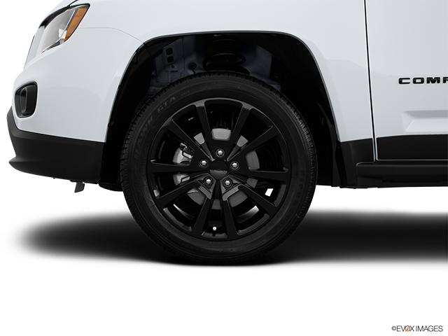 2015 Jeep Compass | Front Drivers side wheel at profile