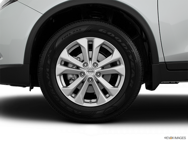 2015 Nissan Rogue | Front Drivers side wheel at profile