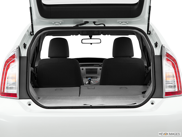 2015 Toyota Prius | Hatchback & SUV rear angle