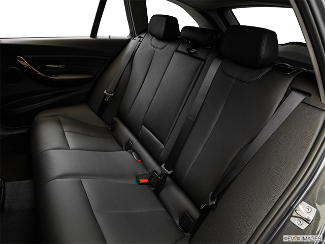 2015 BMW 3 Series | Rear seats from Drivers Side