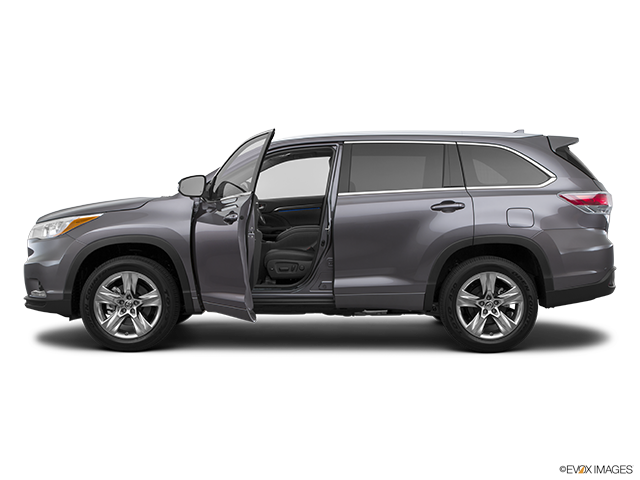 2015 Toyota Highlander | Driver's side profile with drivers side door open