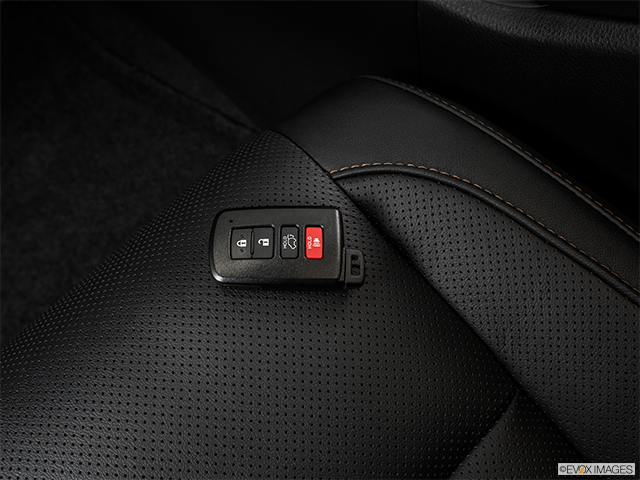 2015 Toyota Highlander | Key fob on driver’s seat
