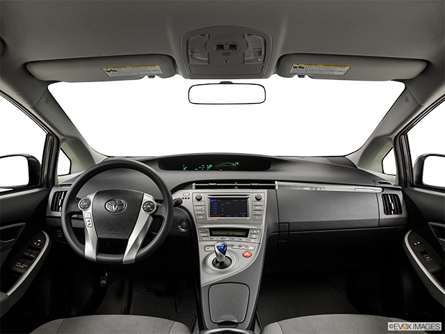 2015 Toyota Prius Plug-In | Centered wide dash shot
