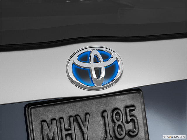 Genuine Toyota Prius Rear Lid Chrome Emblem – 75310-47020 – Fits 2010-2015 – Used