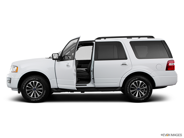 2015 Ford Expedition | Driver's side profile with drivers side door open
