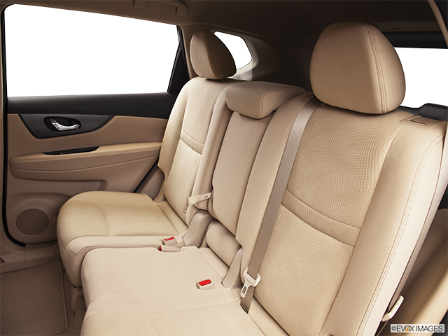 2015 Nissan Rogue | Rear seats from Drivers Side