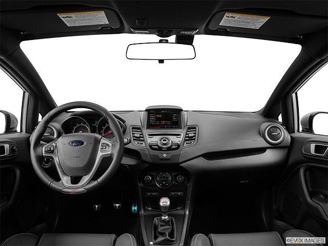 2015 Ford Fiesta | Centered wide dash shot