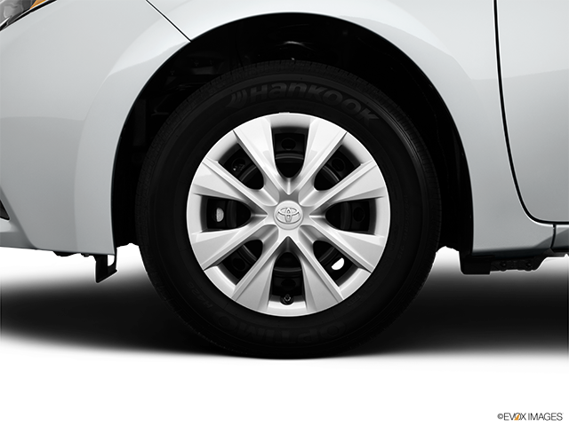 2015 Toyota Corolla | Front Drivers side wheel at profile