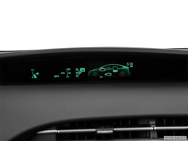 2015 Toyota Prius | Speedometer/tachometer
