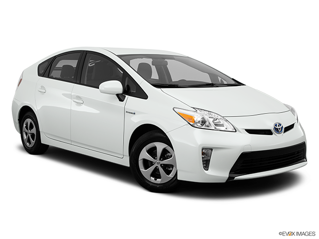 2015 Toyota Prius | Front passenger 3/4 w/ wheels turned